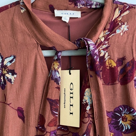 Gilli CLOTHING dress in Large. NWT. - Picture 2 of 3